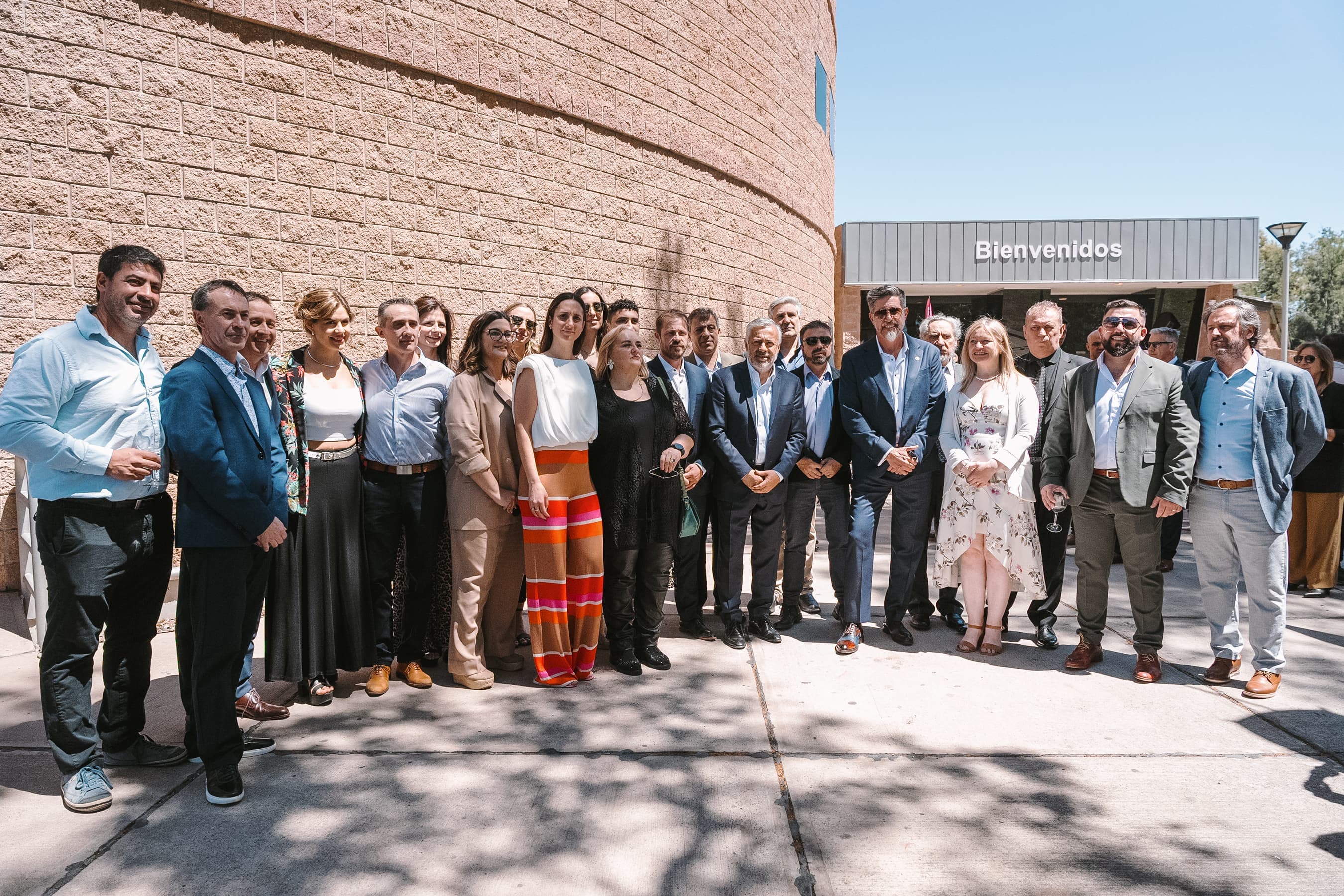 Participantes del almuerzo institucional